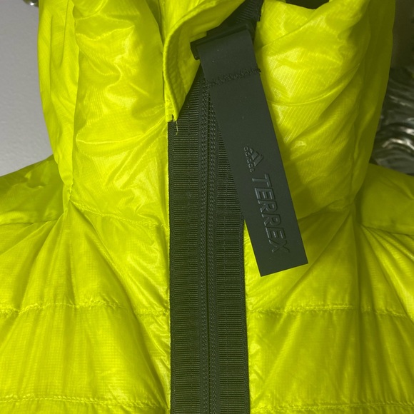 Adidas Hiking Jacket - Picture 3 of 11